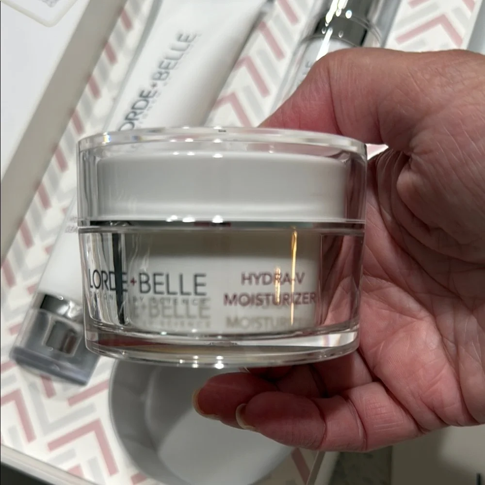 NIB AMAZING Lorde + Belle Skincare Regimen